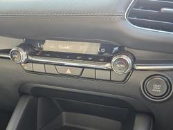 2024 Mazda
3 G20 Evolve