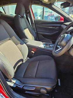 2024 Mazda
3 G20 Evolve