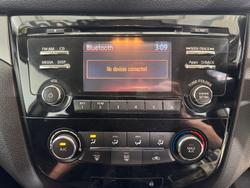 2017 Nissan
                QASHQAI ST