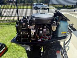 2002 Bermuda 410 NAUTICA RUNABOUT