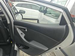 2014 Hyundai Elantra SE MD3 Sleek Silver