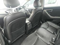 2014 Hyundai Elantra SE MD3 Sleek Silver