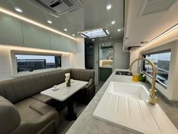 2024 Crusader My25 Excalibur Serenity Club Lounge Ensuite Couples Van