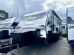 Crusader MY25 Excalibur Serenity Club Lounge Ensuite Couples VAN