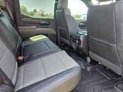 2024 Chevrolet Silverado 1500 ZR2 W/Tech Pack T1 MY24 4X4 Summit White