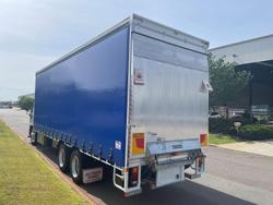 2025 Fuso Fighter 2427 . White