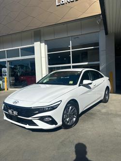 2024 Hyundai
                i30 Hybrid