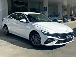 2024 Hyundai
                i30 Hybrid