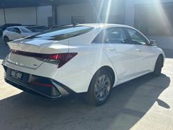 2024 Hyundai
                i30 Hybrid