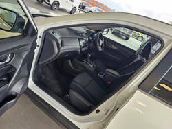 2021 NISSAN
X-TRAIL ST 2WD
