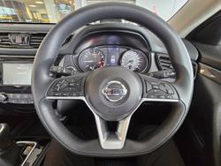 2021 NISSAN
X-TRAIL ST 2WD