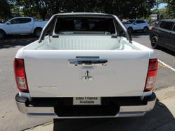 2024 Mitsubishi
Triton GLX-R
