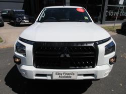 2024 Mitsubishi
Triton GLX-R