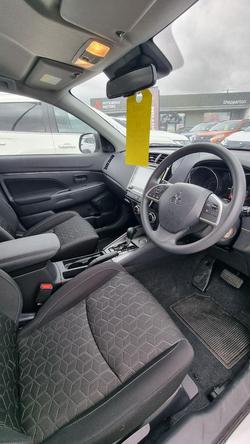 2024 Mitsubishi
ASX ES