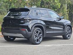 2024 Jeep Avenger Summit