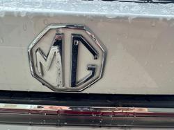 2024 MG HS Vibe