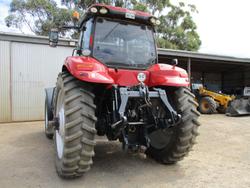 0 CASE IH Magnum 200 Red