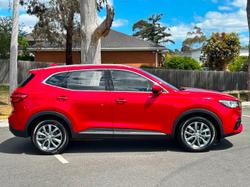 2022 MG
                HS Plus EV Excite