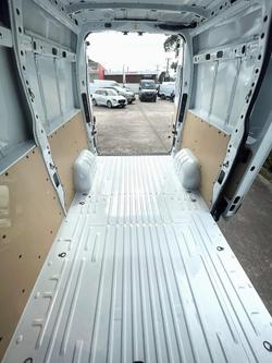 2024 Renault Master Pro 110kW X62 Phase 2 MY24 Mineral White