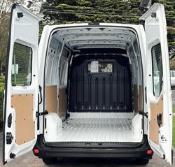 2024 Renault Master Pro 110kW X62 Phase 2 MY24 Mineral White