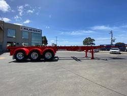 2025 Krueger 40' Skeletal C/W 12 Twist Locks Red