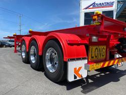 2025 Krueger 40' Skeletal C/W 12 Twist Locks Red