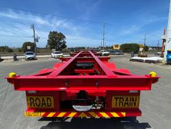 2026 Krueger 40' Skeletal C/W 12 Twist Locks Red