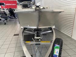 2025 QUINTREX 420 Renegade SC