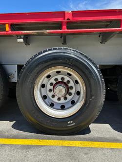 2015 Maxitrans St3 48' Flat Deck Open Semi Red