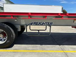 2015 Maxitrans St3 48' Flat Deck Open Semi Red