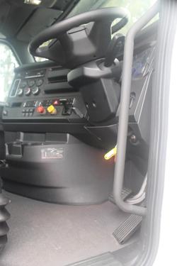 2022 Freightliner Cascadia 116 White