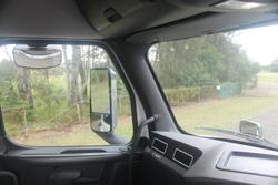 2022 Freightliner Cascadia 116 White