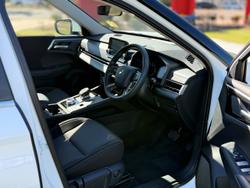 2024 Mitsubishi Outlander ES