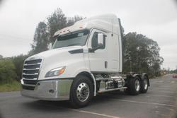 2024 Freightliner Cascadia 116 White