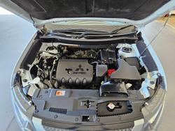 2019 MITSUBISHI
OUTLANDER LS 7 SEAT AWD