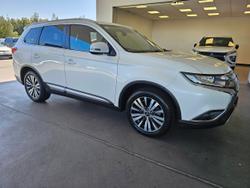 2019 MITSUBISHI
OUTLANDER LS 7 SEAT AWD