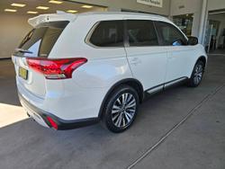 2019 MITSUBISHI
OUTLANDER LS 7 SEAT AWD