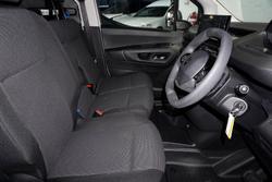 2024 Peugeot
Partner Pro