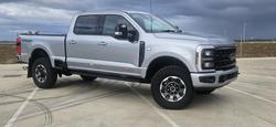 2023 Ford
F350 Lariat