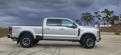 2023 Ford F350 Lariat