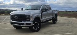 2023 Ford
F350 Lariat