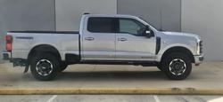 2023 Ford
F350 Lariat