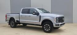 2023 Ford
F350 Lariat