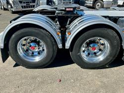 2013 Kenworth K200 Low Klm 501000 E5 Light Use Hist $145000+Gst 7834 Hours KENWORTH K200 AERODYNE WHITE