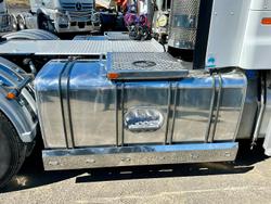 2013 Kenworth K200 Low Klm 501000 E5 Light Use Hist $145000+Gst 7834 Hours KENWORTH K200 AERODYNE WHITE