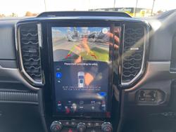 2024 Ford
                Everest Ambiente