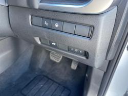 2025 Nissan
X-TRAIL Ti-L