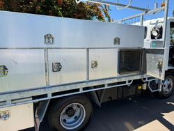 2014 Isuzu Nls 200 WHITE