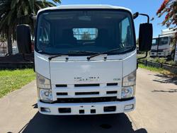 2014 Isuzu Nls 200 WHITE
