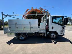 2014 Isuzu Nls 200 WHITE